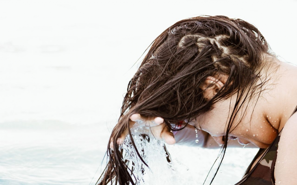 Saç Dökülmesine Yol Açabilecek 4 Duş Alışkanlığı