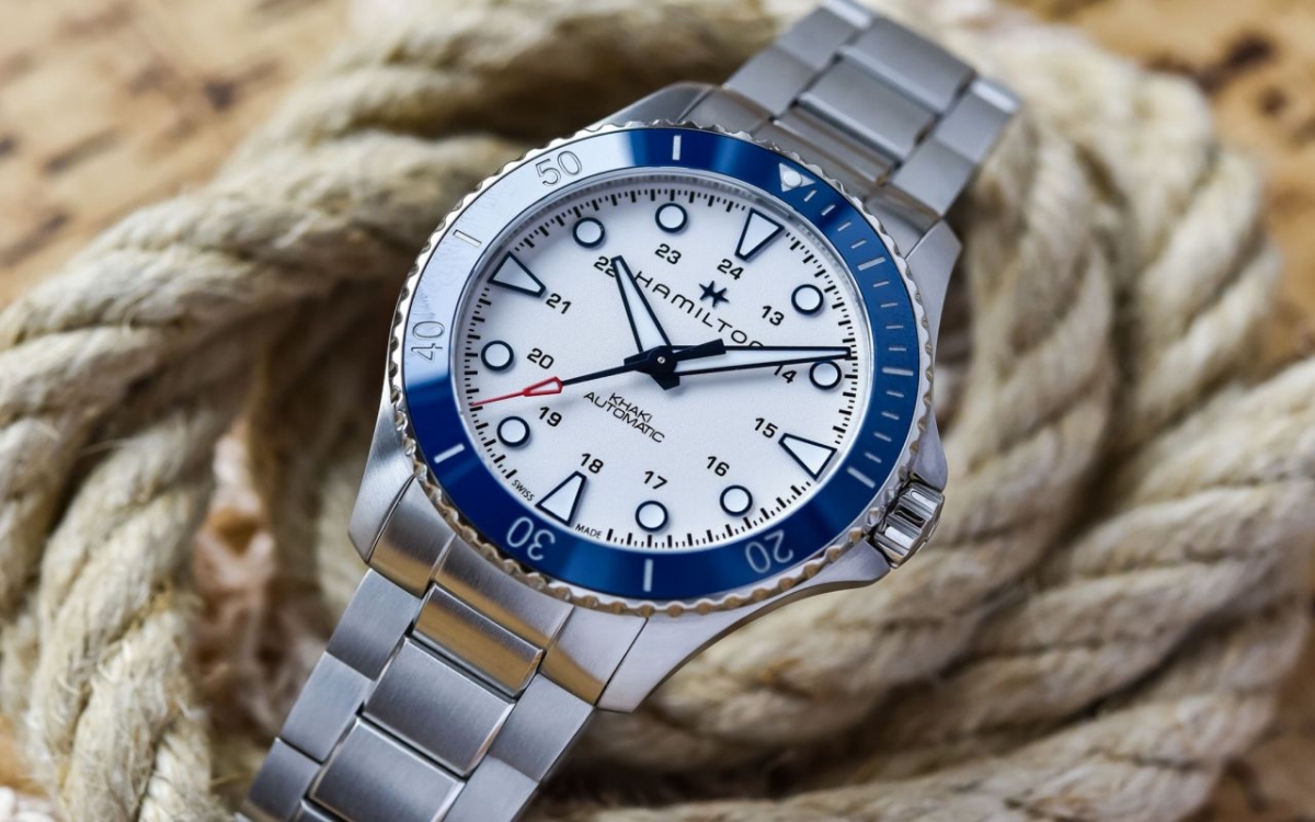 1000 $ Altı En İyi Dalgıç Saati : Hamilton Khaki Navy Scuba