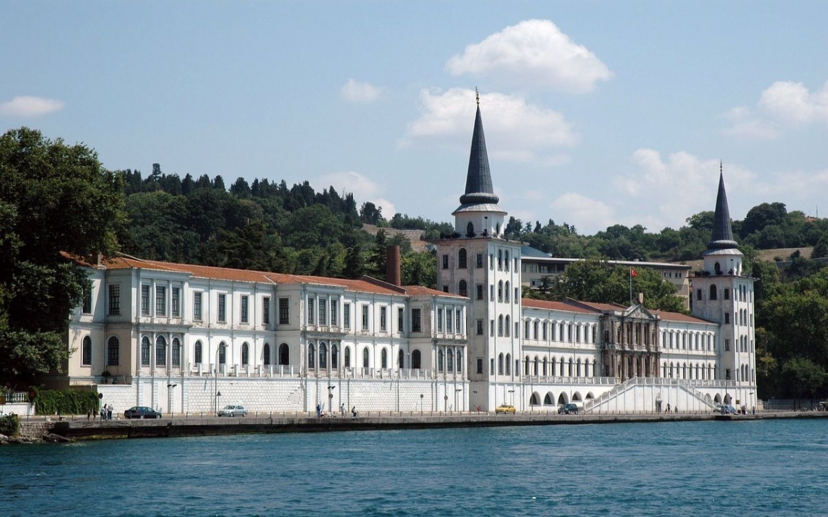 Çengelköy: Boğaziçi'nin Eşsiz Güzelliği ve Tarihi Mirası